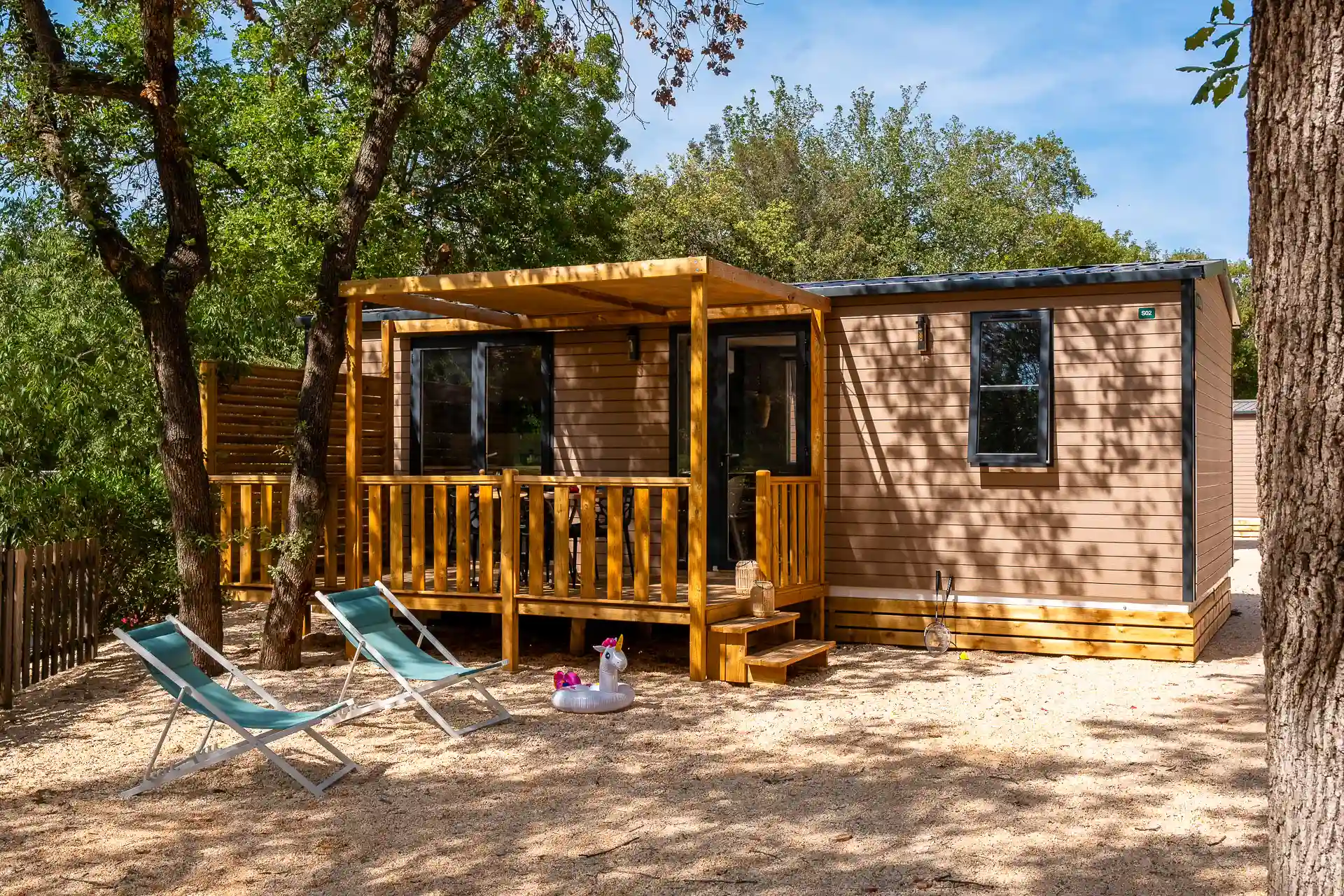 Exterior view of a mobile home