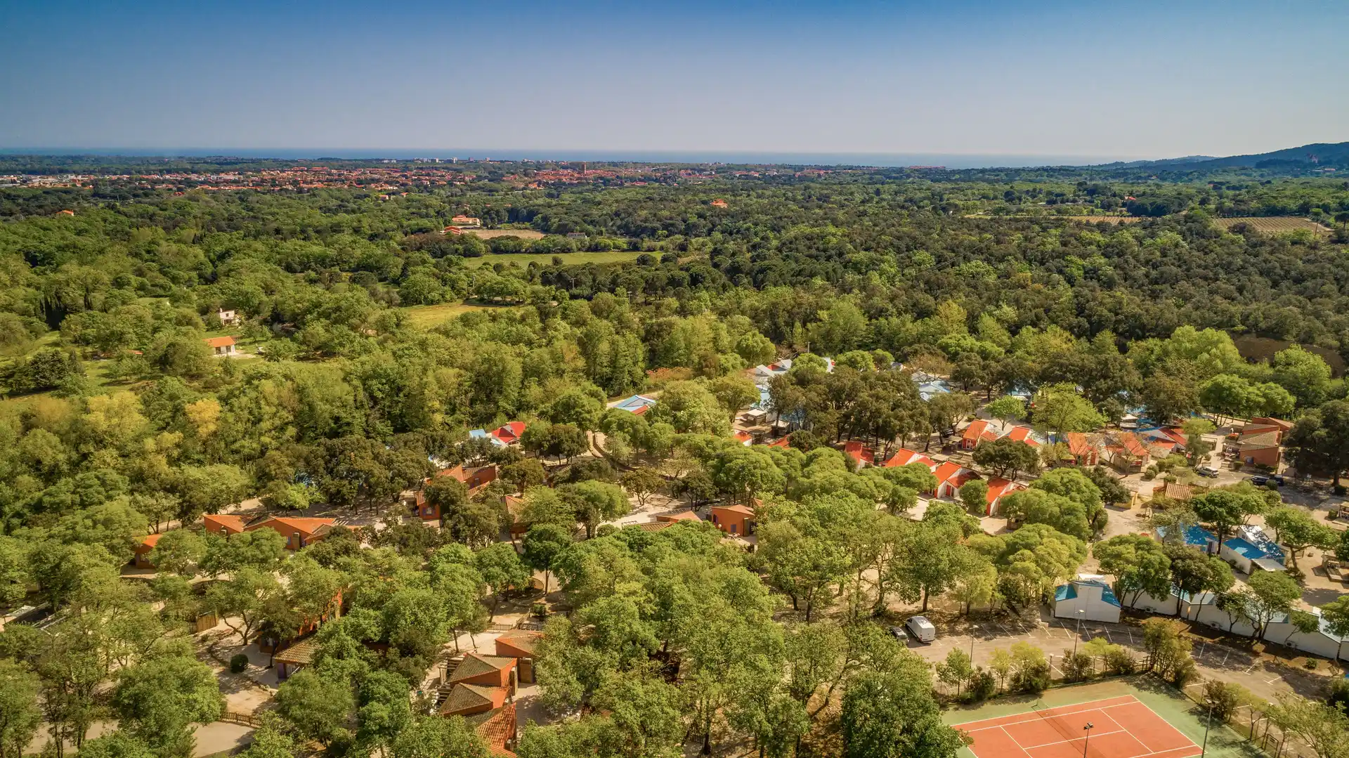 Blick auf camping und Meer